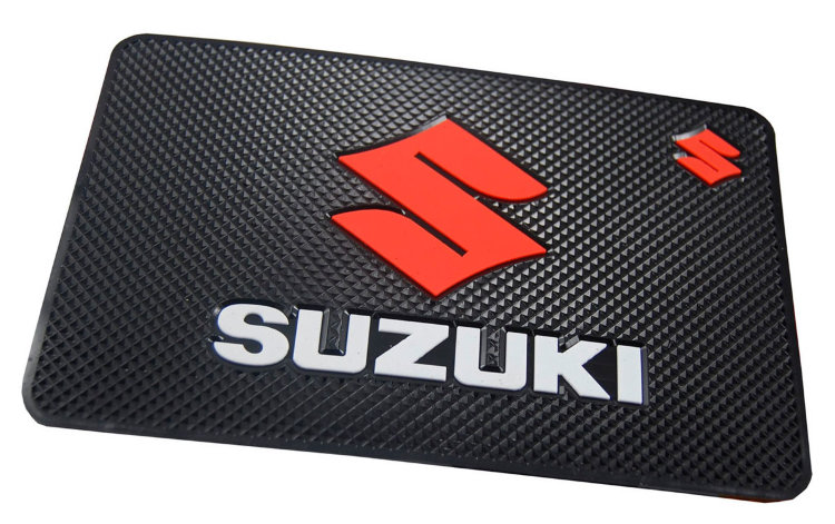Коврик на панель Suzuki 20*13 см   
