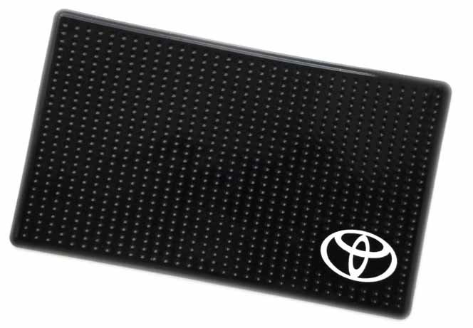 Коврик на панель Toyota 15х9 см