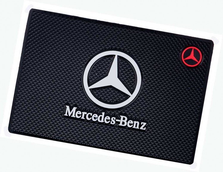 Коврик на панель Mercedes-Benz 18.5*13 см       